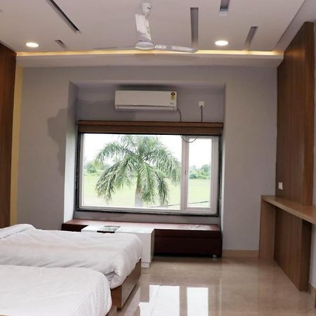 Hotel Savitri Signature Narsinghpur Eksteriør billede