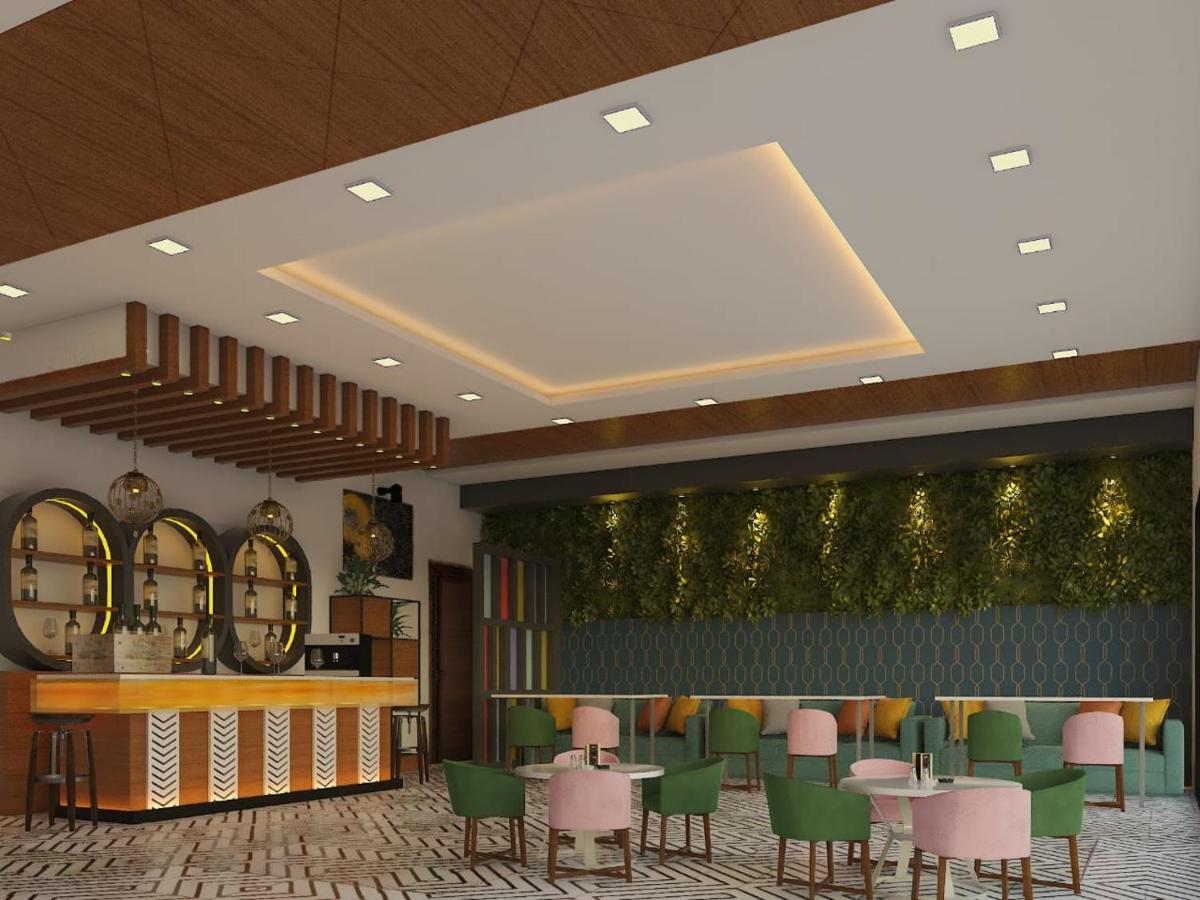 Hotel Savitri Signature Narsinghpur Eksteriør billede
